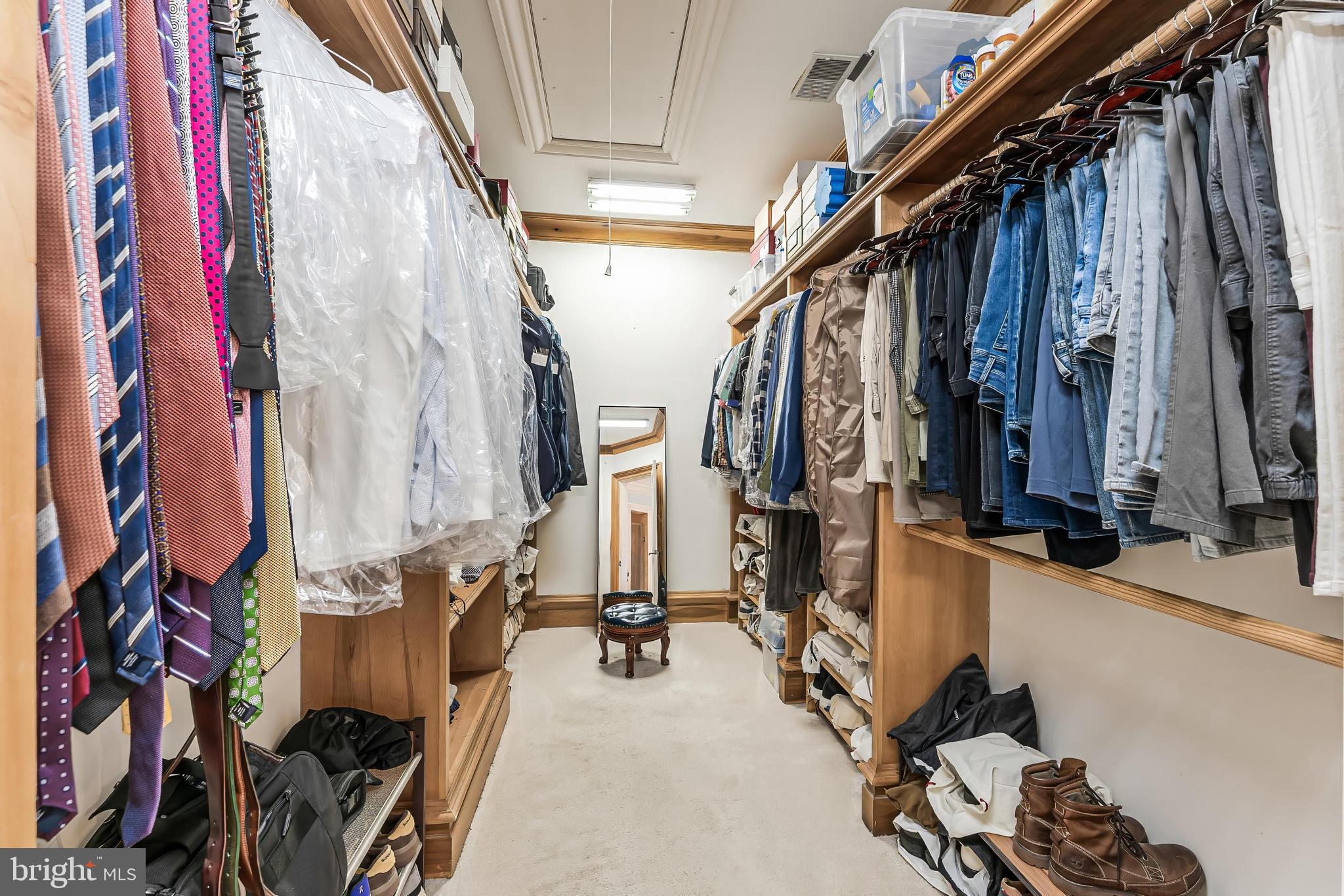 KENTLAND POND - Residential