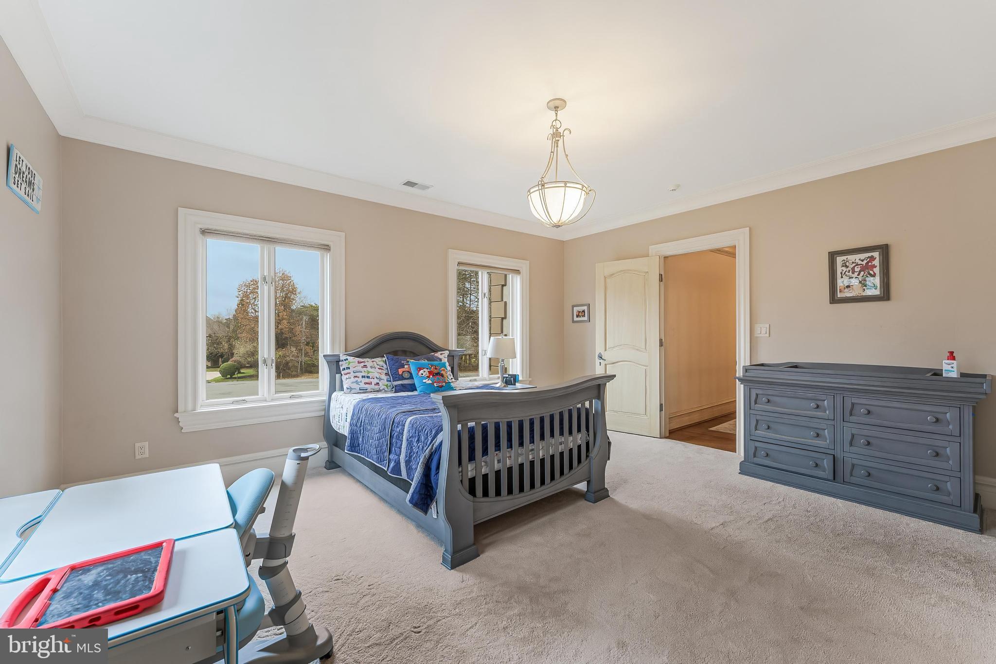 KENTLAND POND - Residential