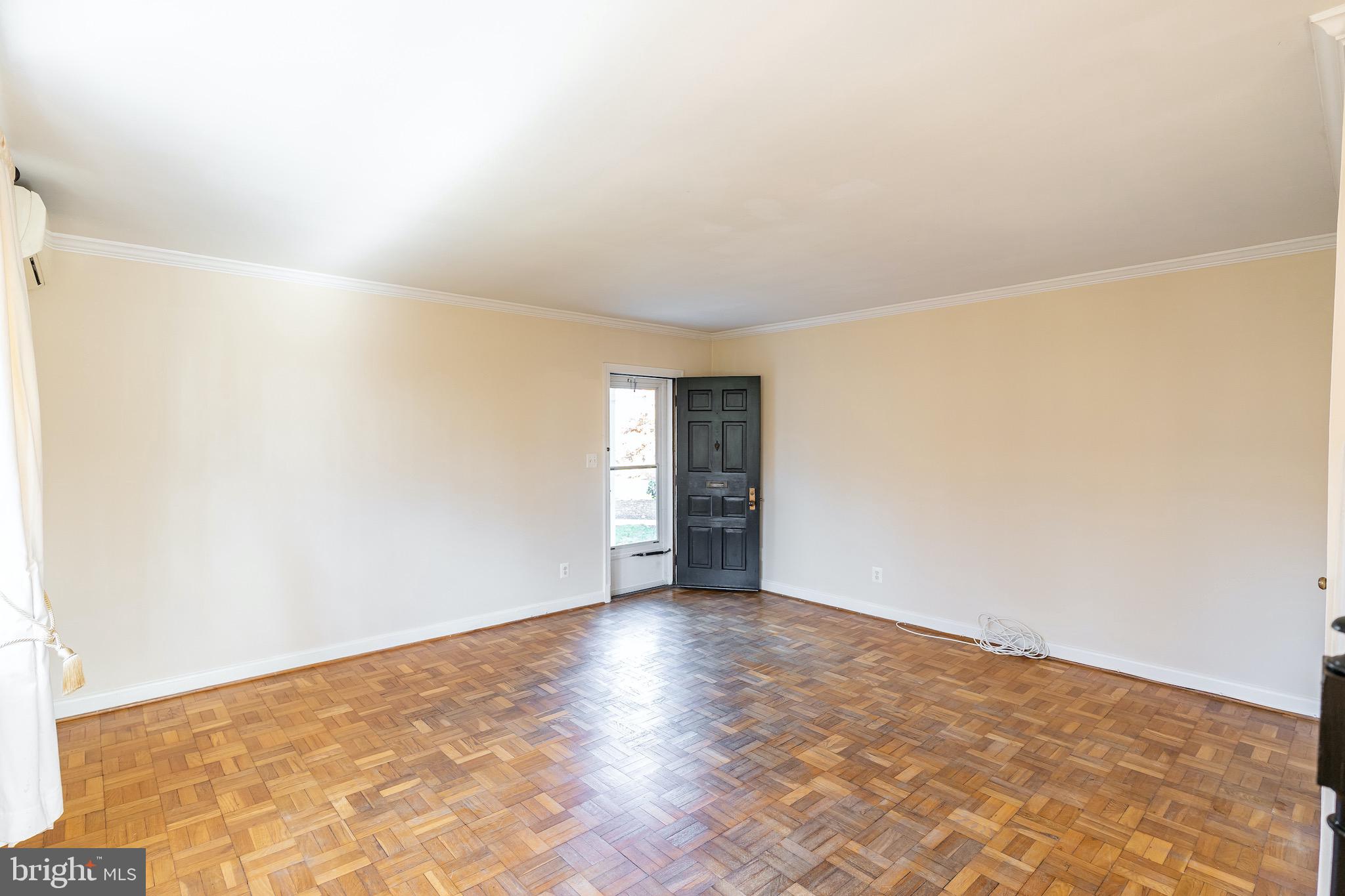 ARLINGTON VILLAGE - Residential Lease