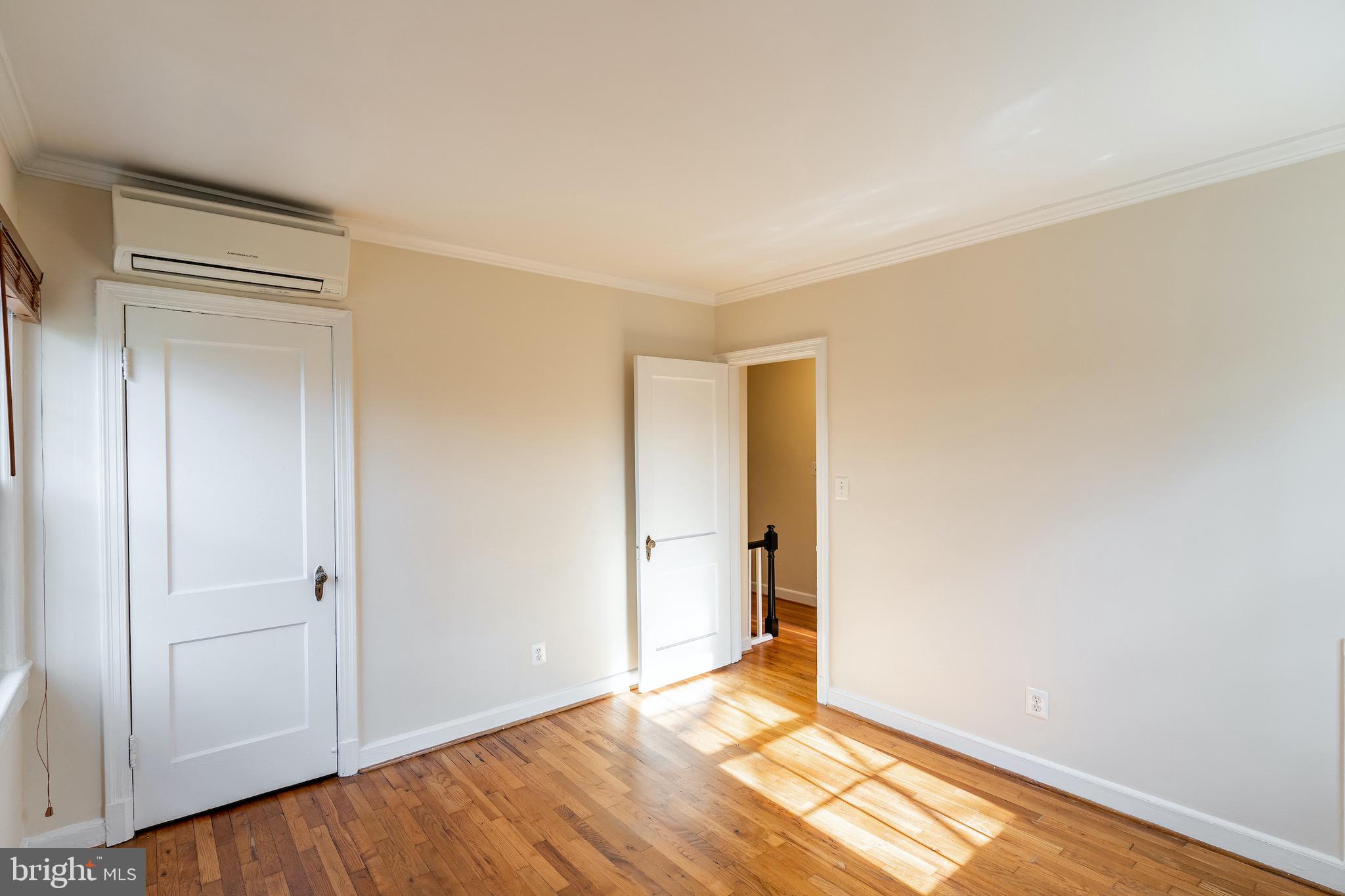 ARLINGTON VILLAGE - Residential Lease