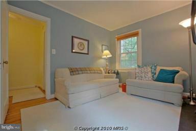 ARLINGTON VILLAGE - Residential Lease