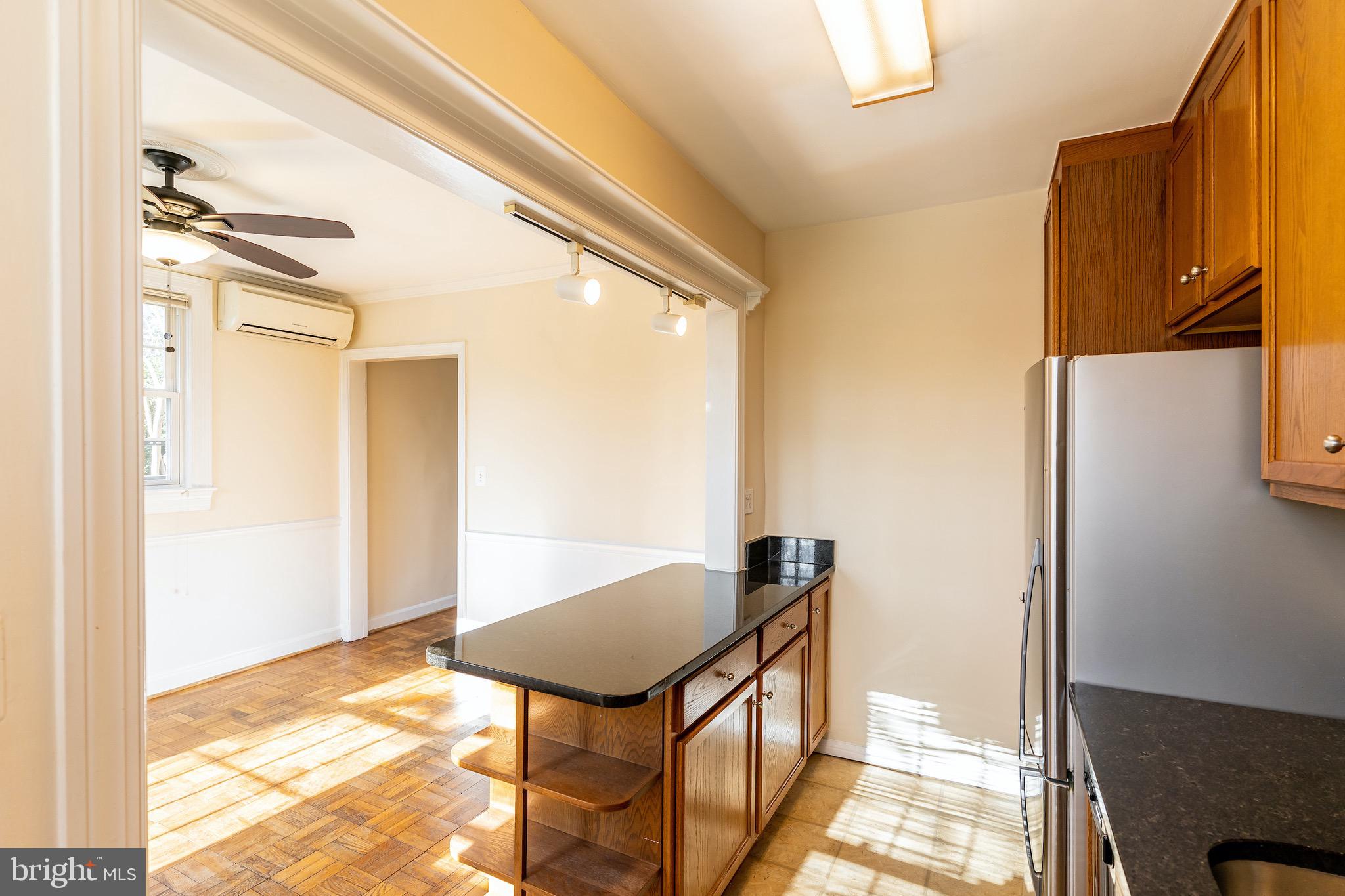 ARLINGTON VILLAGE - Residential Lease