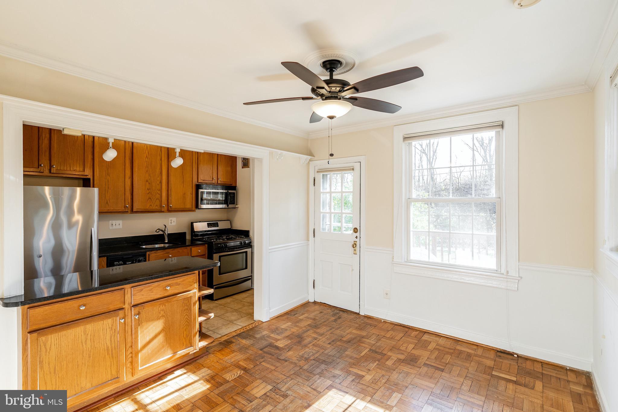 ARLINGTON VILLAGE - Residential Lease