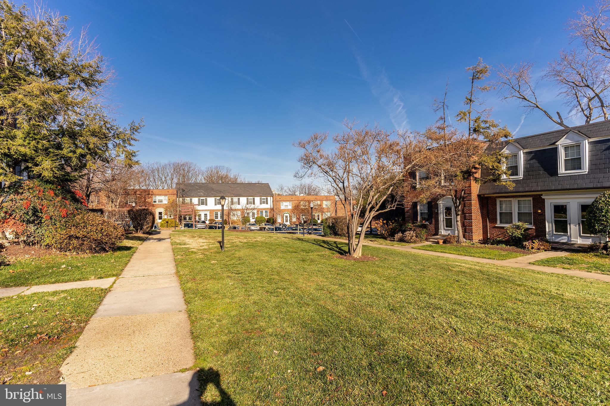 ARLINGTON VILLAGE - Residential Lease