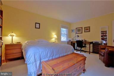 ARLINGTON VILLAGE - Residential Lease