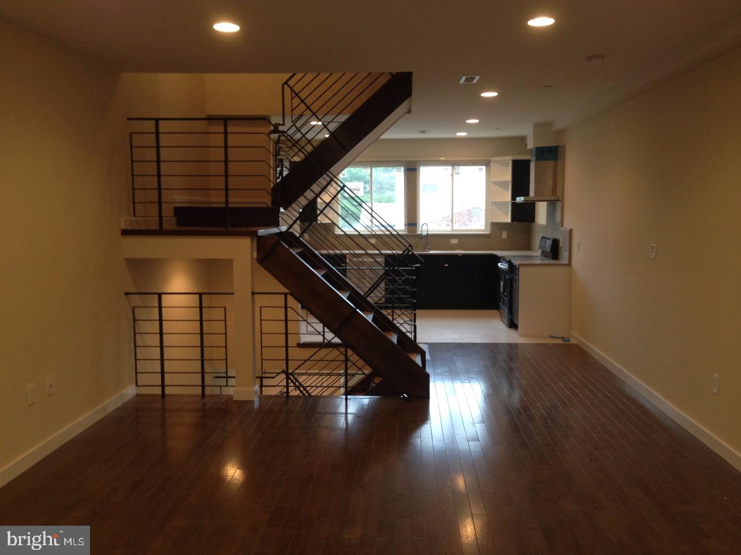 POINT BREEZE - Residential