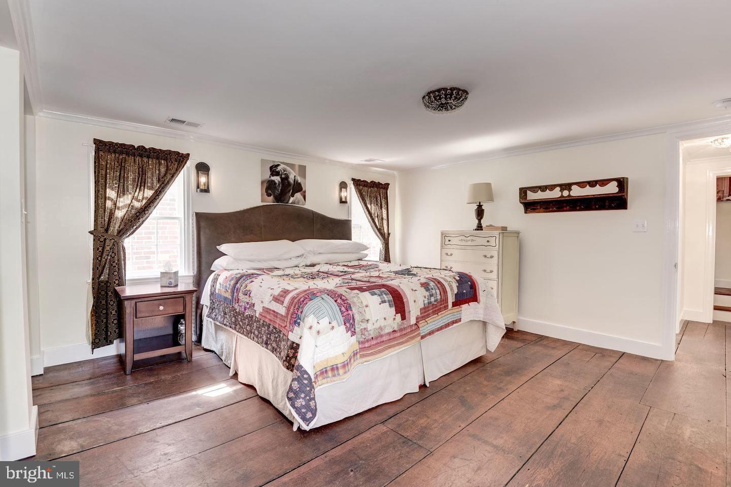 OLD TOWN - Residential Lease