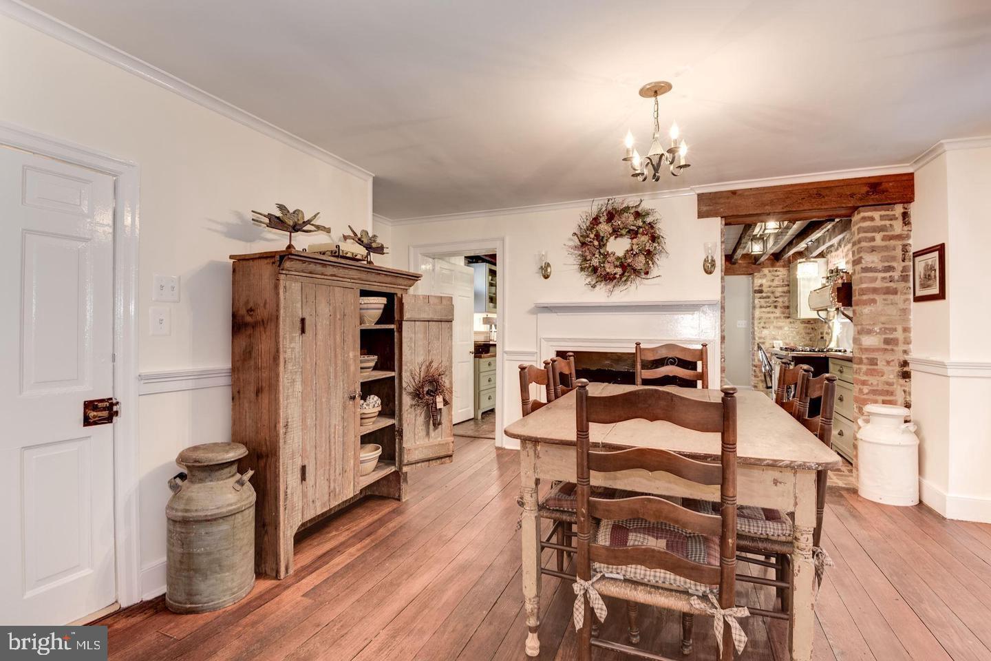 OLD TOWN - Residential Lease