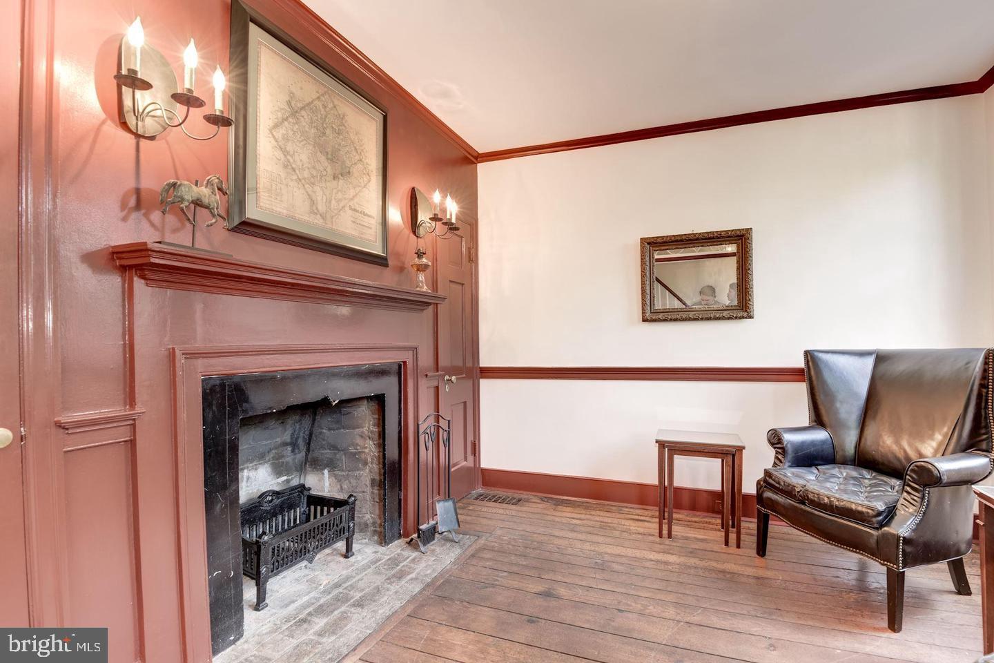 OLD TOWN - Residential Lease