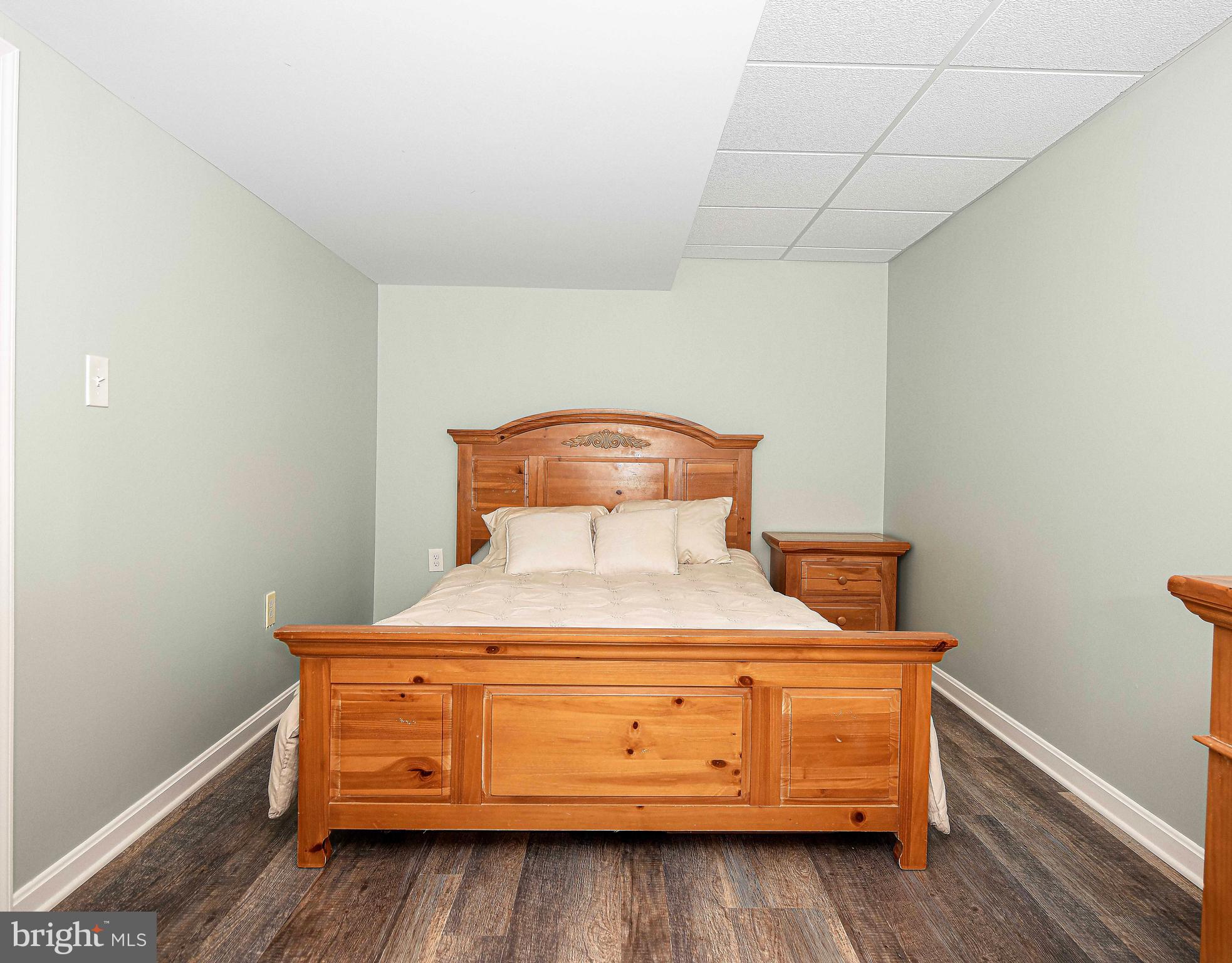 FOREST LAKES - Residential