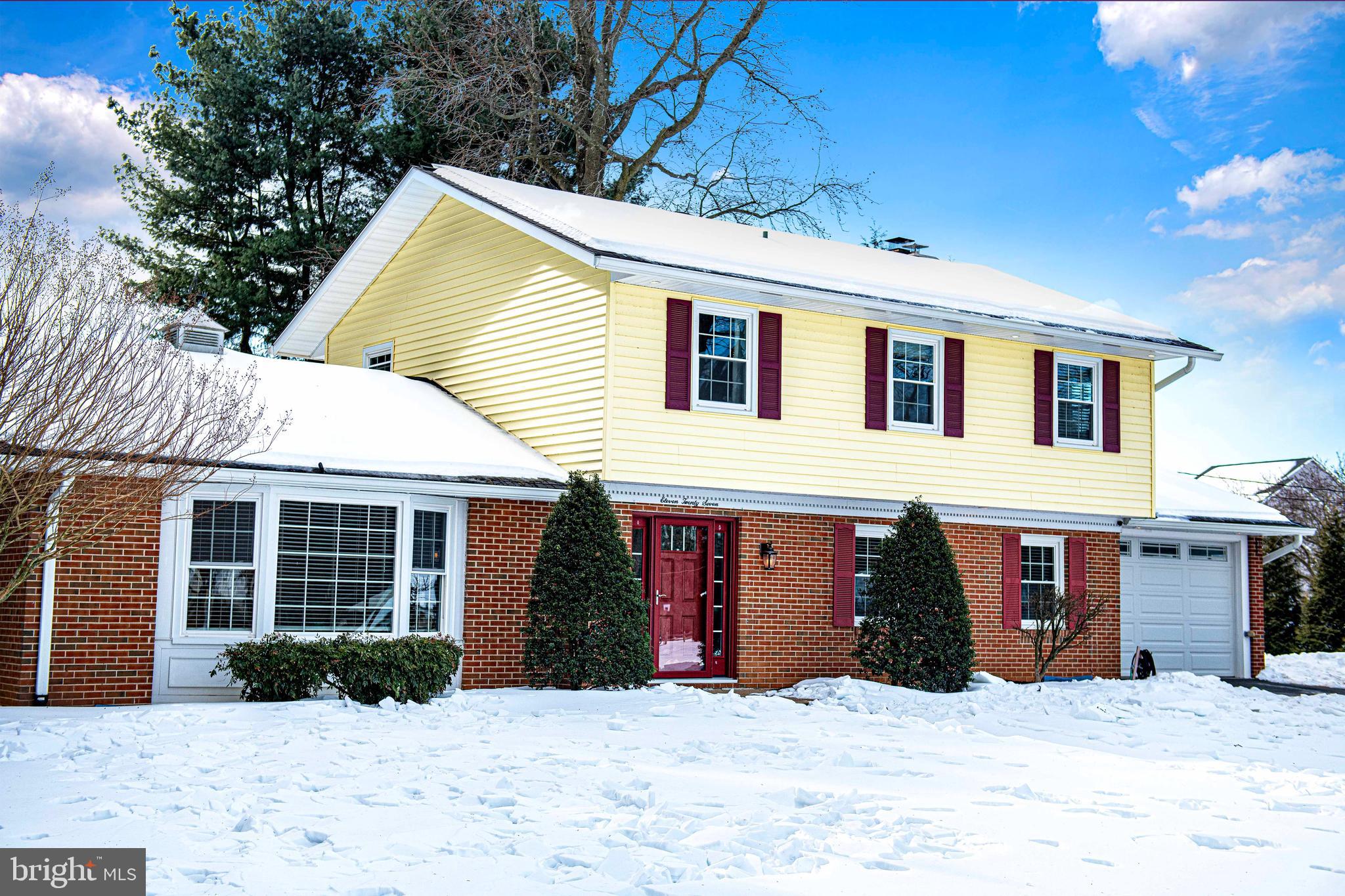 FOREST LAKES - Residential