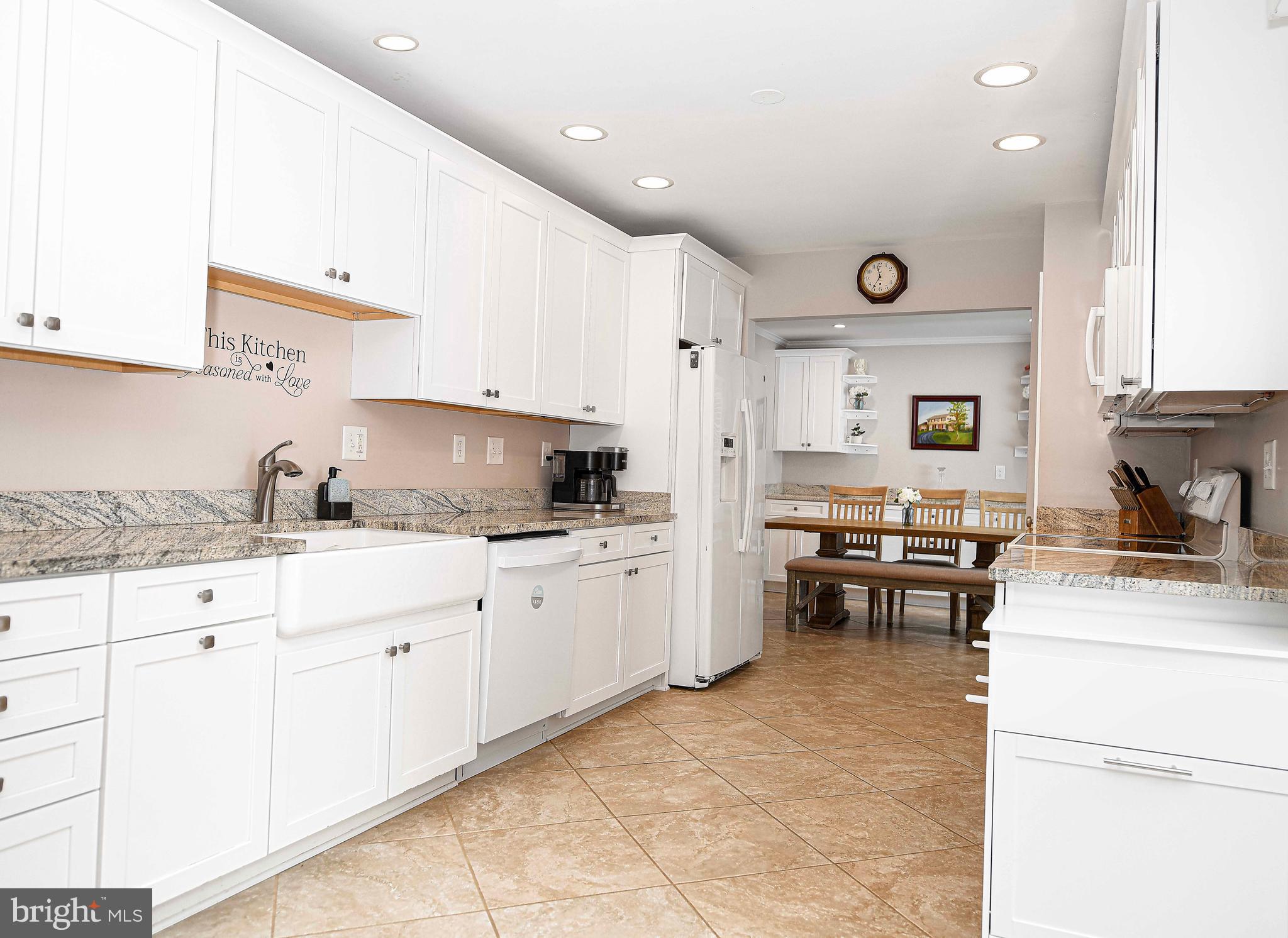 FOREST LAKES - Residential