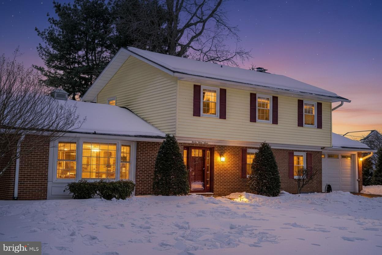 FOREST LAKES - Residential