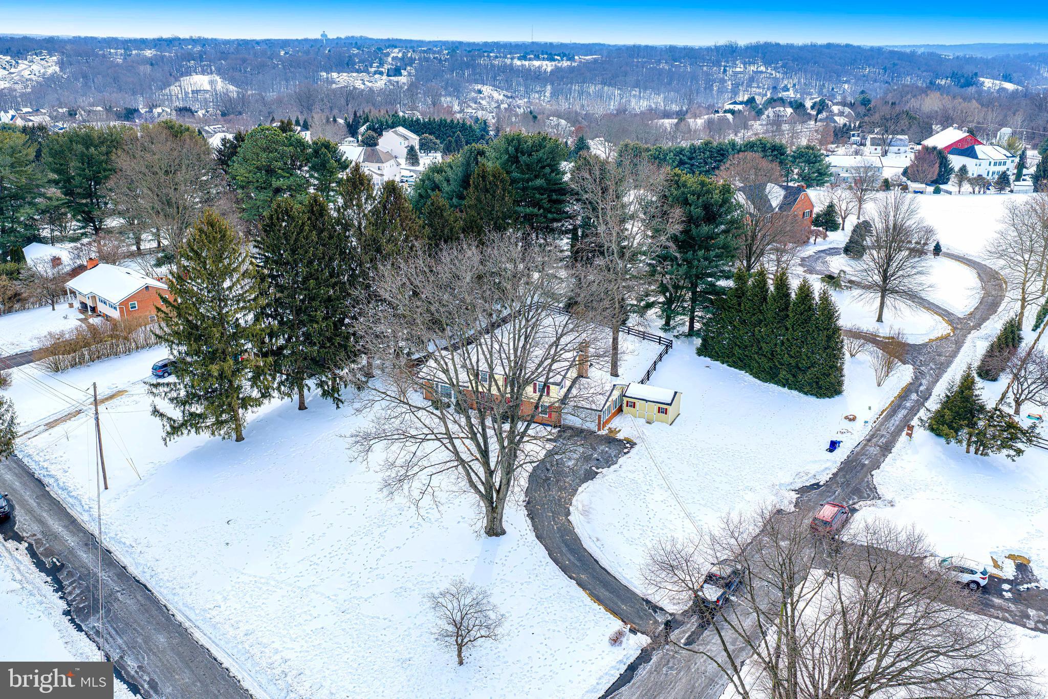 FOREST LAKES - Residential