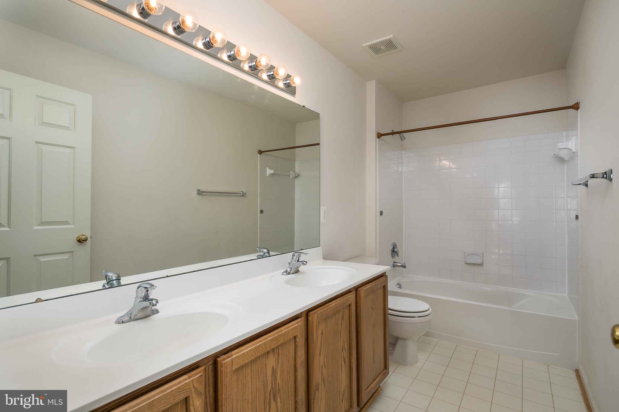 THE RESERVE AT MOORHEAD - Residential