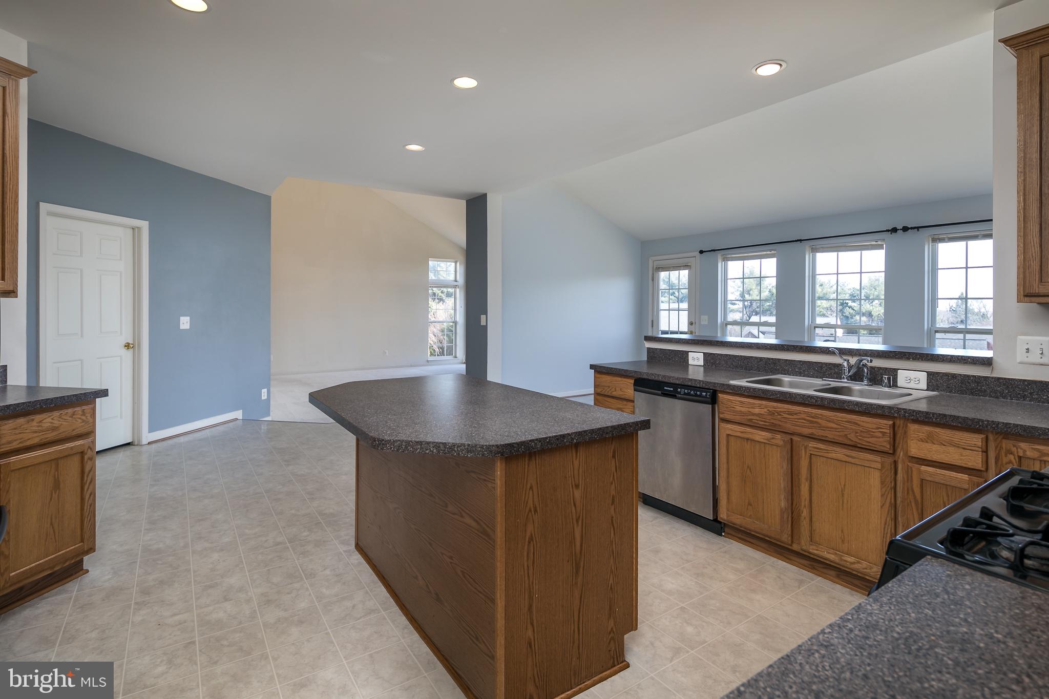 THE RESERVE AT MOORHEAD - Residential