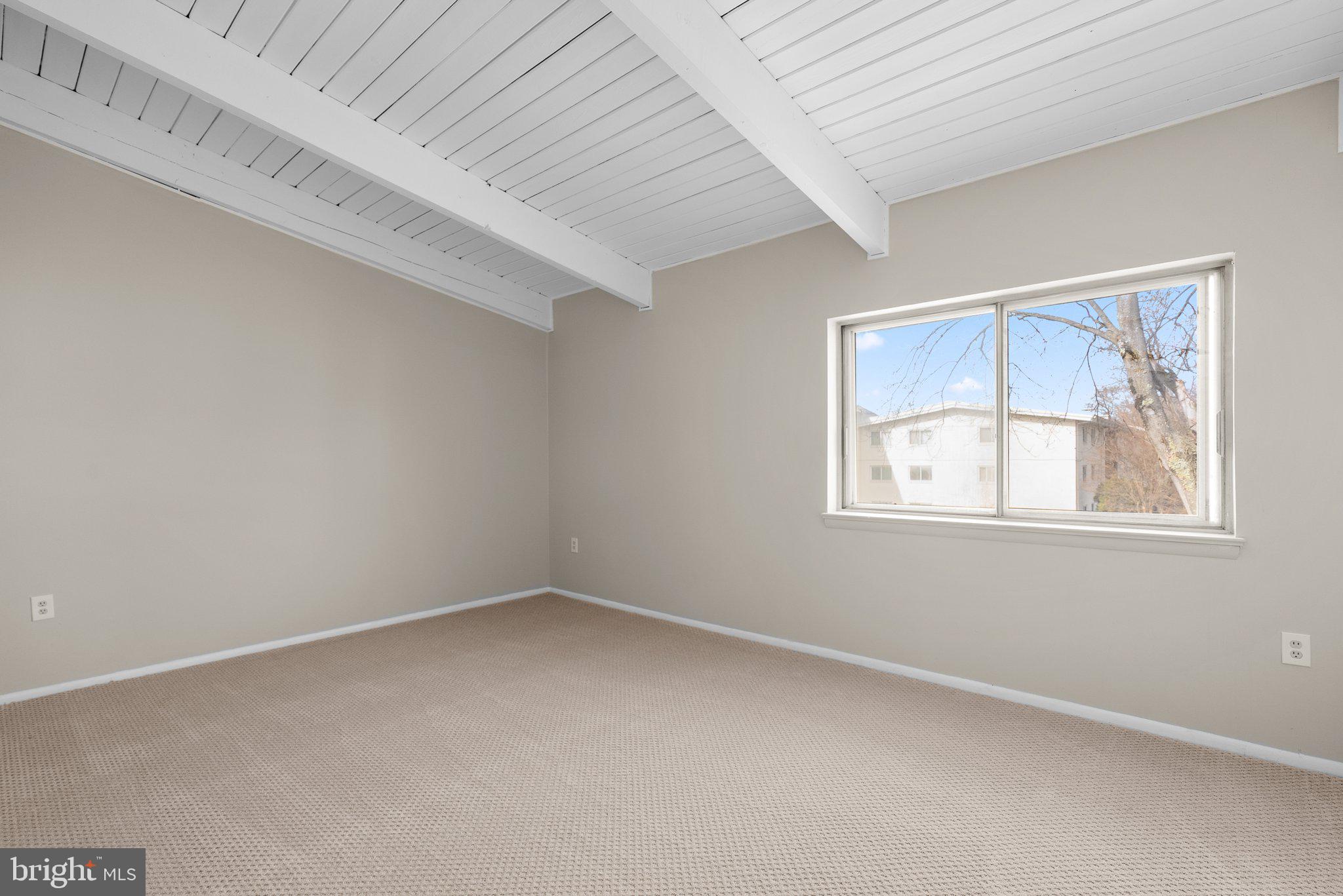 MARYLAND FARMS CONDO - Residential