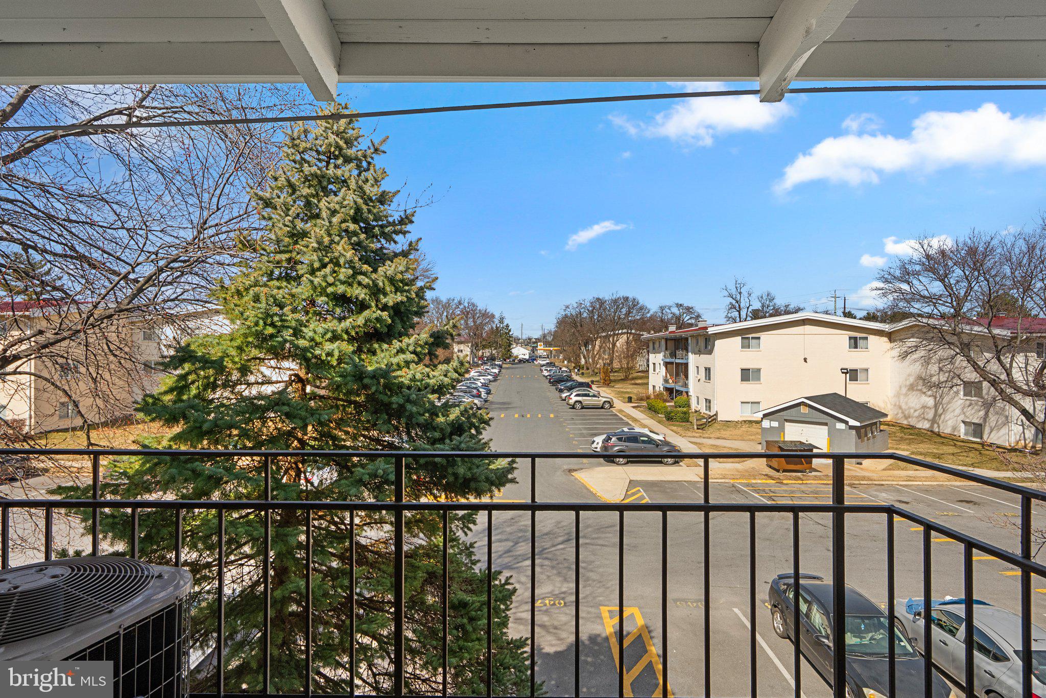 MARYLAND FARMS CONDO - Residential