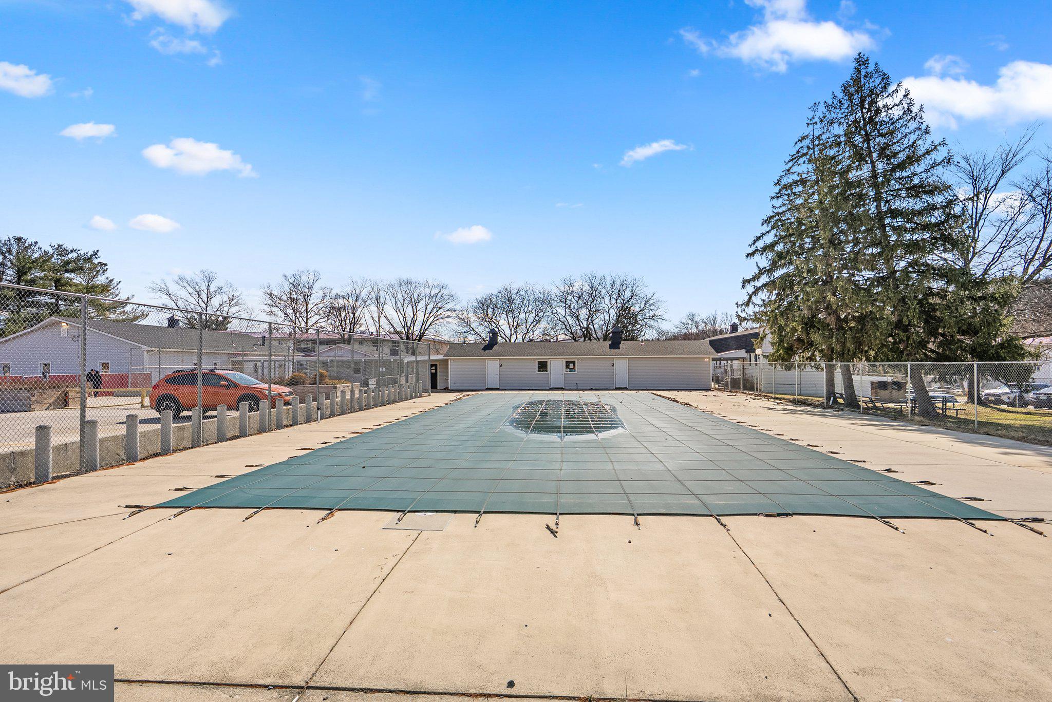 MARYLAND FARMS CONDO - Residential