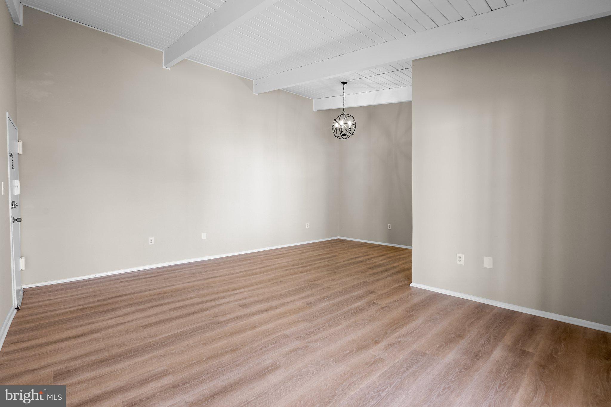 MARYLAND FARMS CONDO - Residential