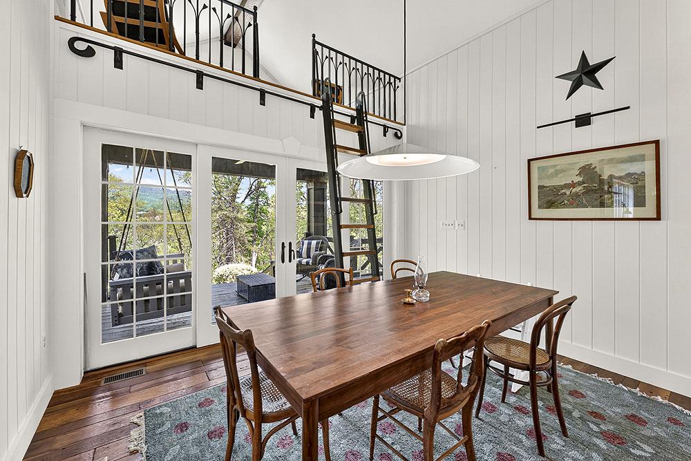SANDY HOOK - Residential