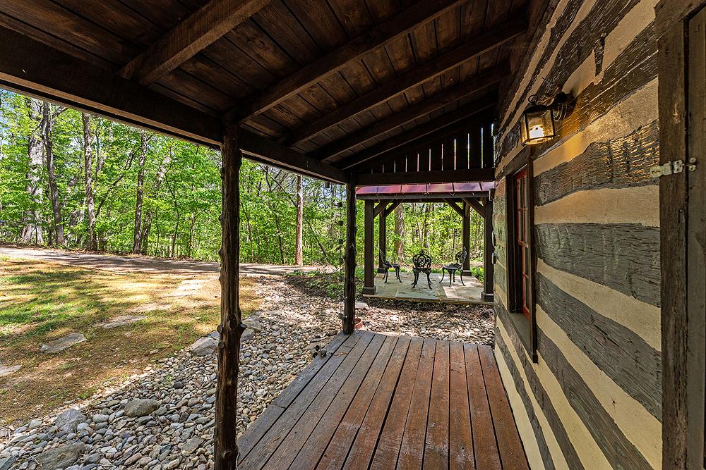 SANDY HOOK - Residential