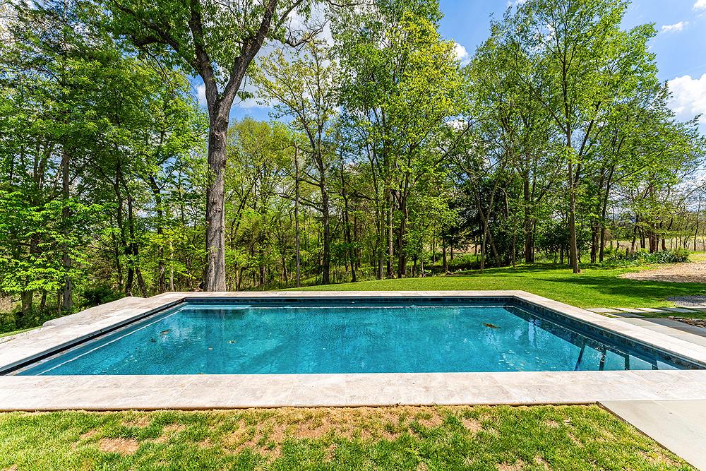 SANDY HOOK - Residential