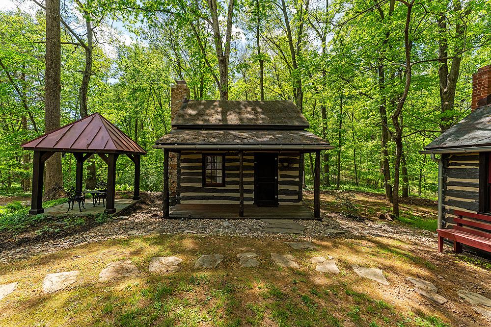 SANDY HOOK - Residential