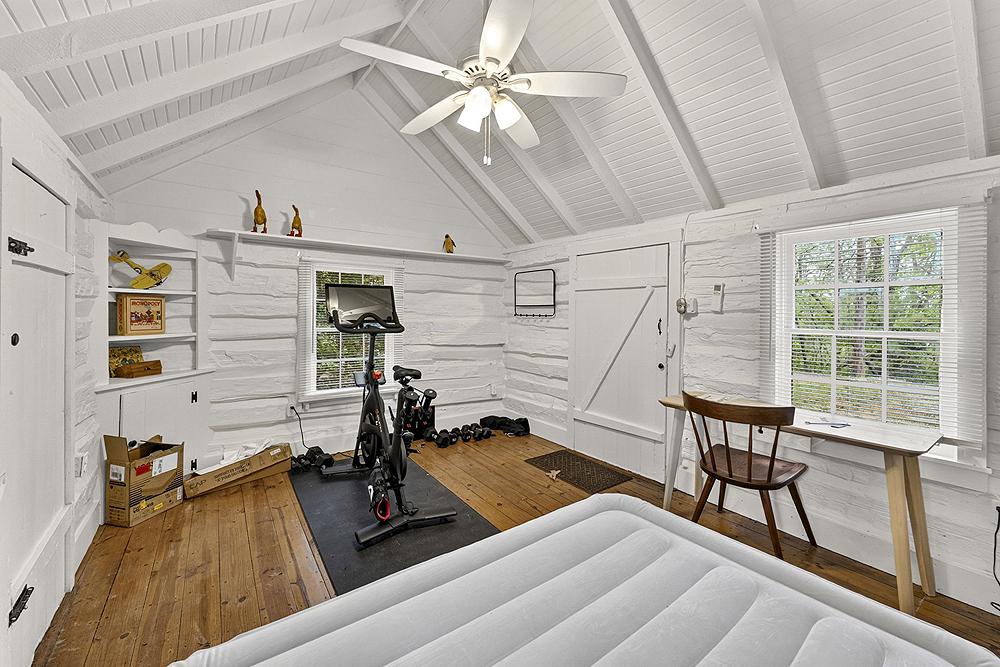 SANDY HOOK - Residential