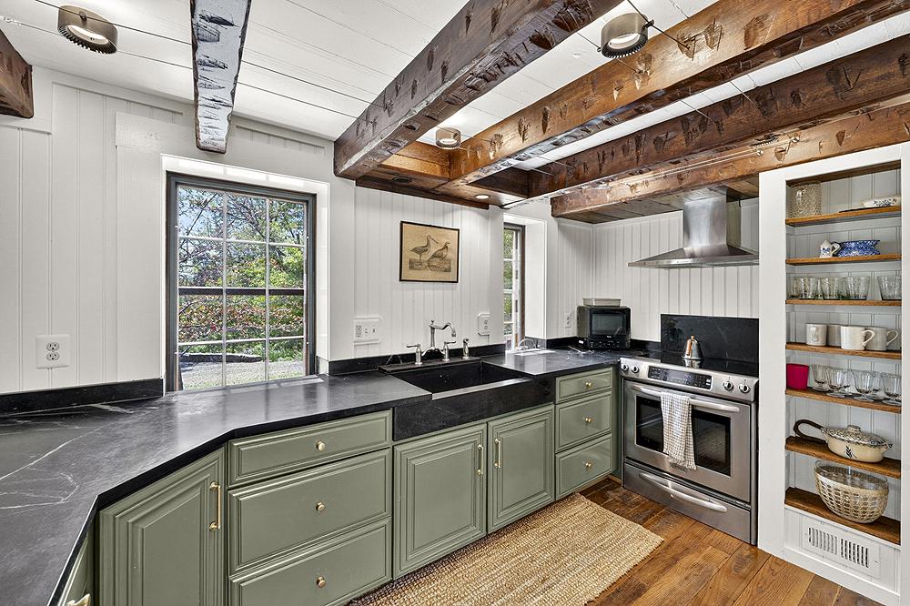 SANDY HOOK - Residential