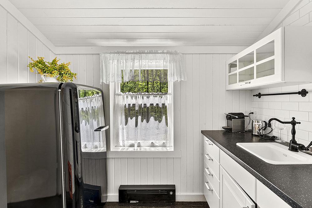 SANDY HOOK - Residential