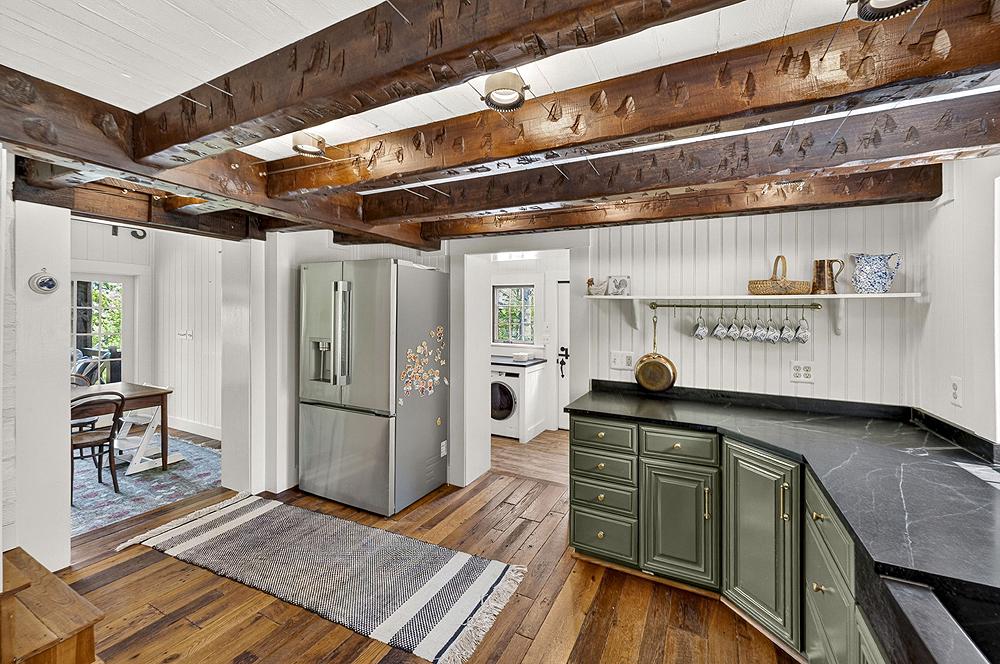 SANDY HOOK - Residential