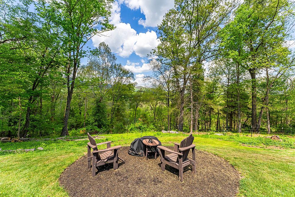 SANDY HOOK - Residential