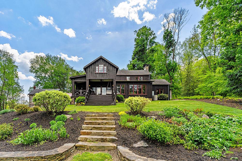 SANDY HOOK - Residential