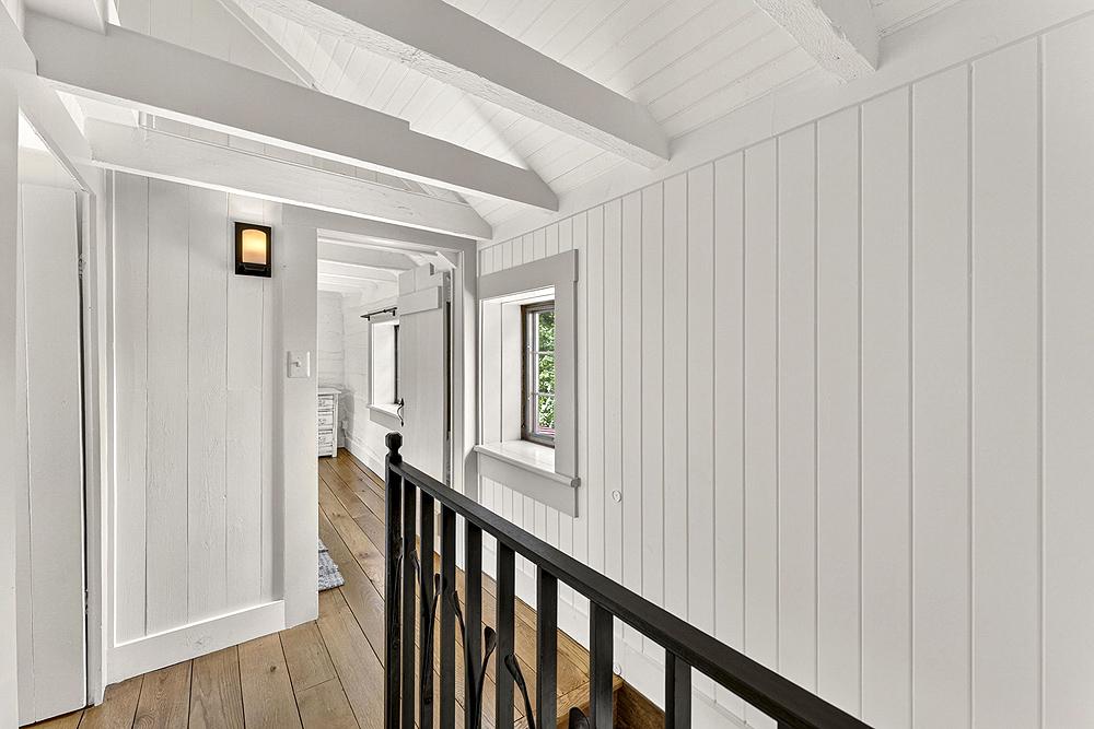 SANDY HOOK - Residential