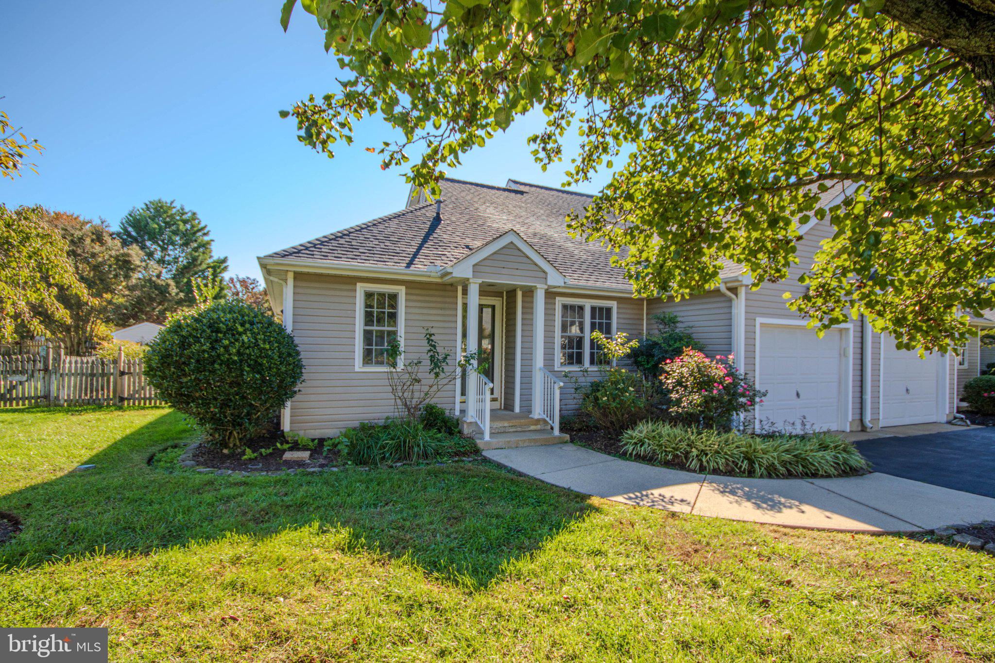 917 W SCHUMAKER MANOR DRIVE