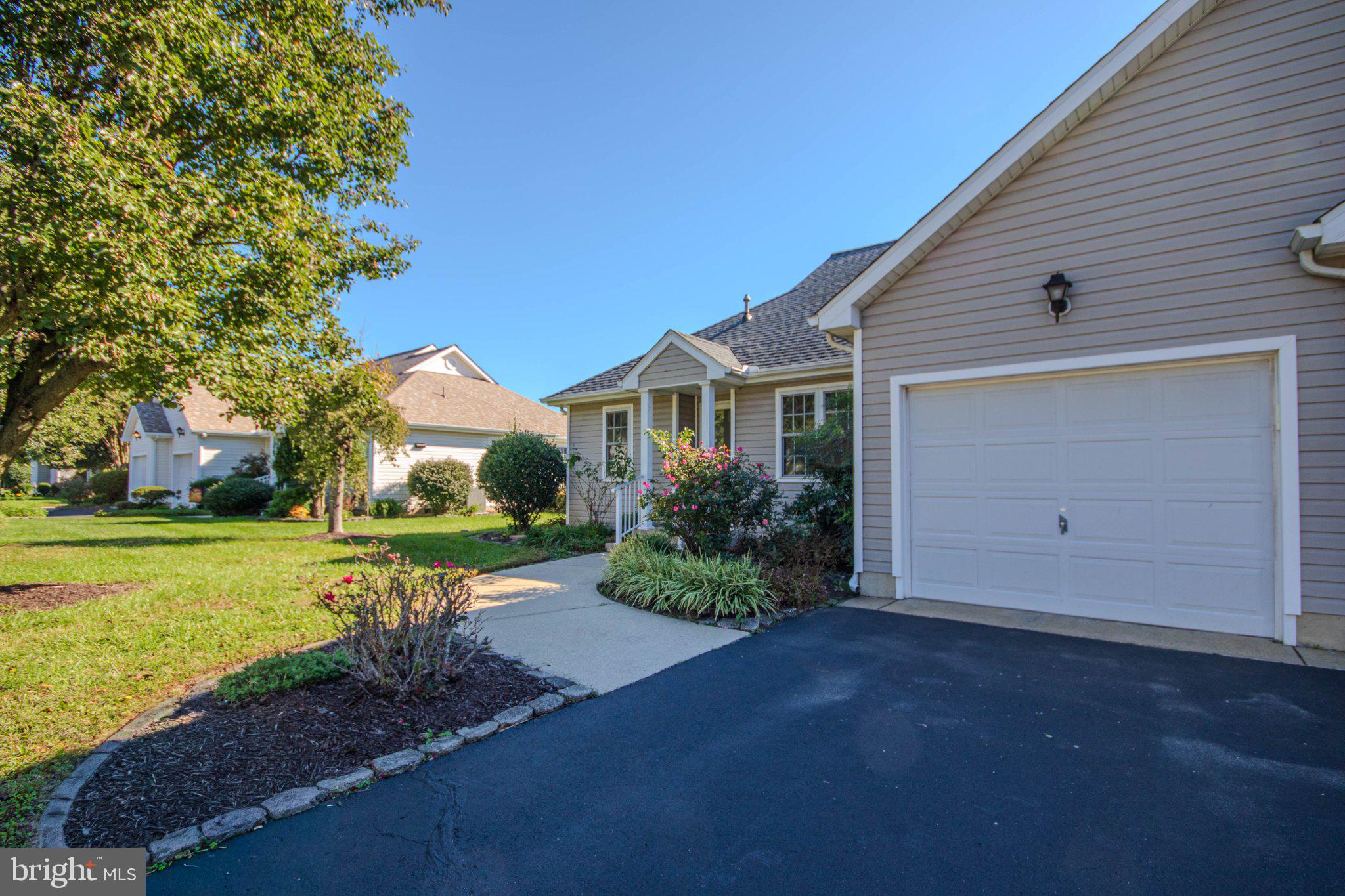 917 W SCHUMAKER MANOR DRIVE