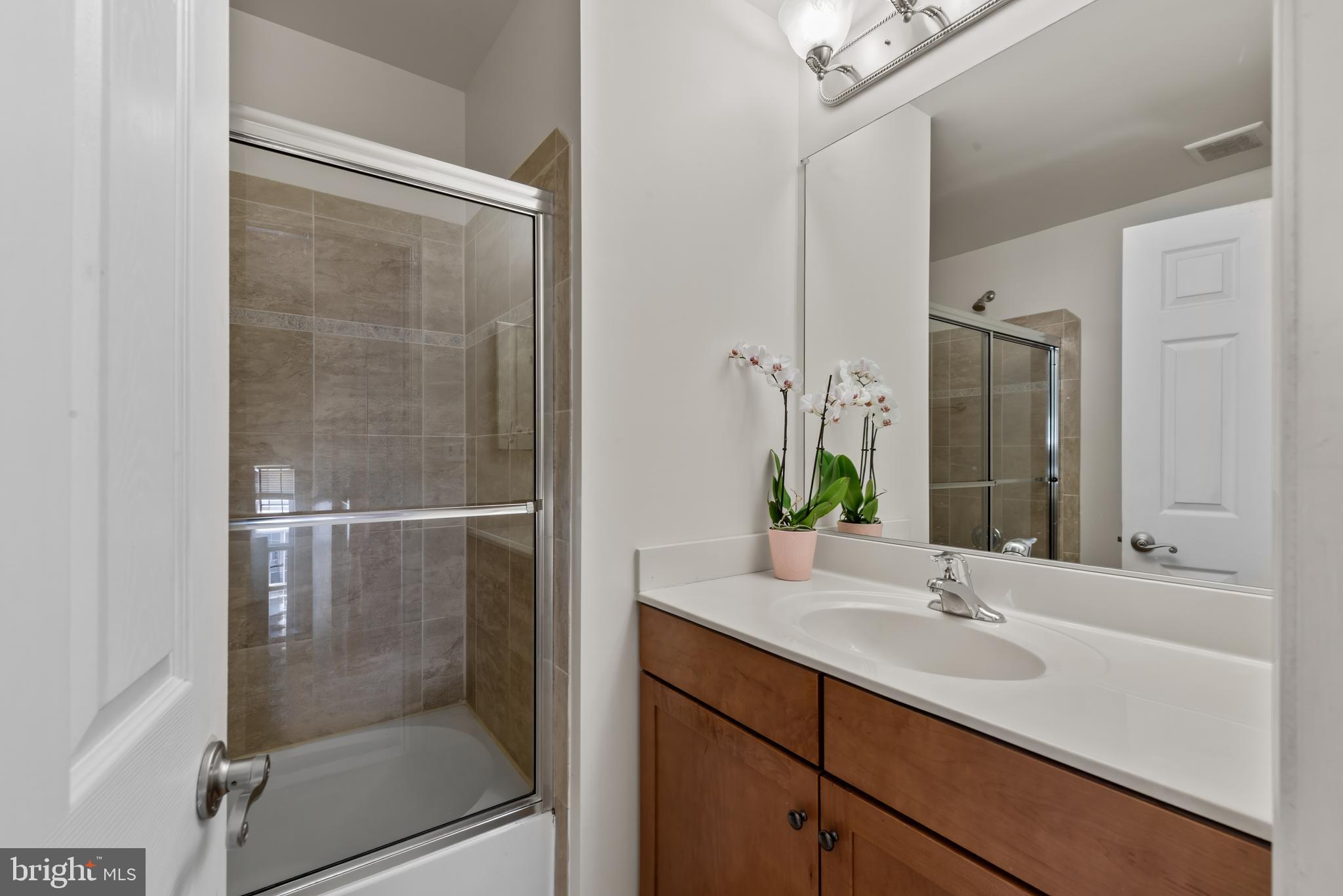 CAMDEN CROSSING - Residential