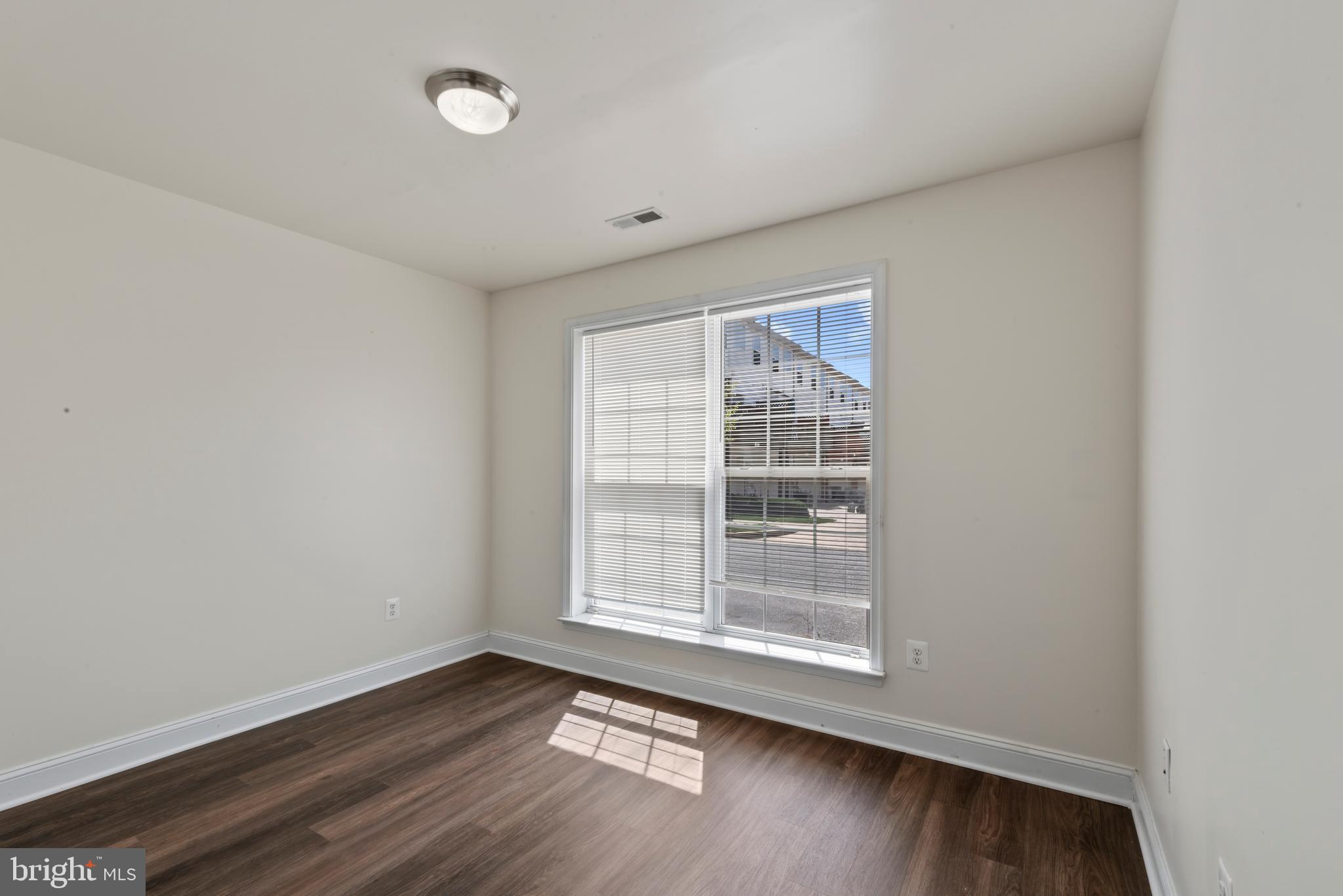 CAMDEN CROSSING - Residential