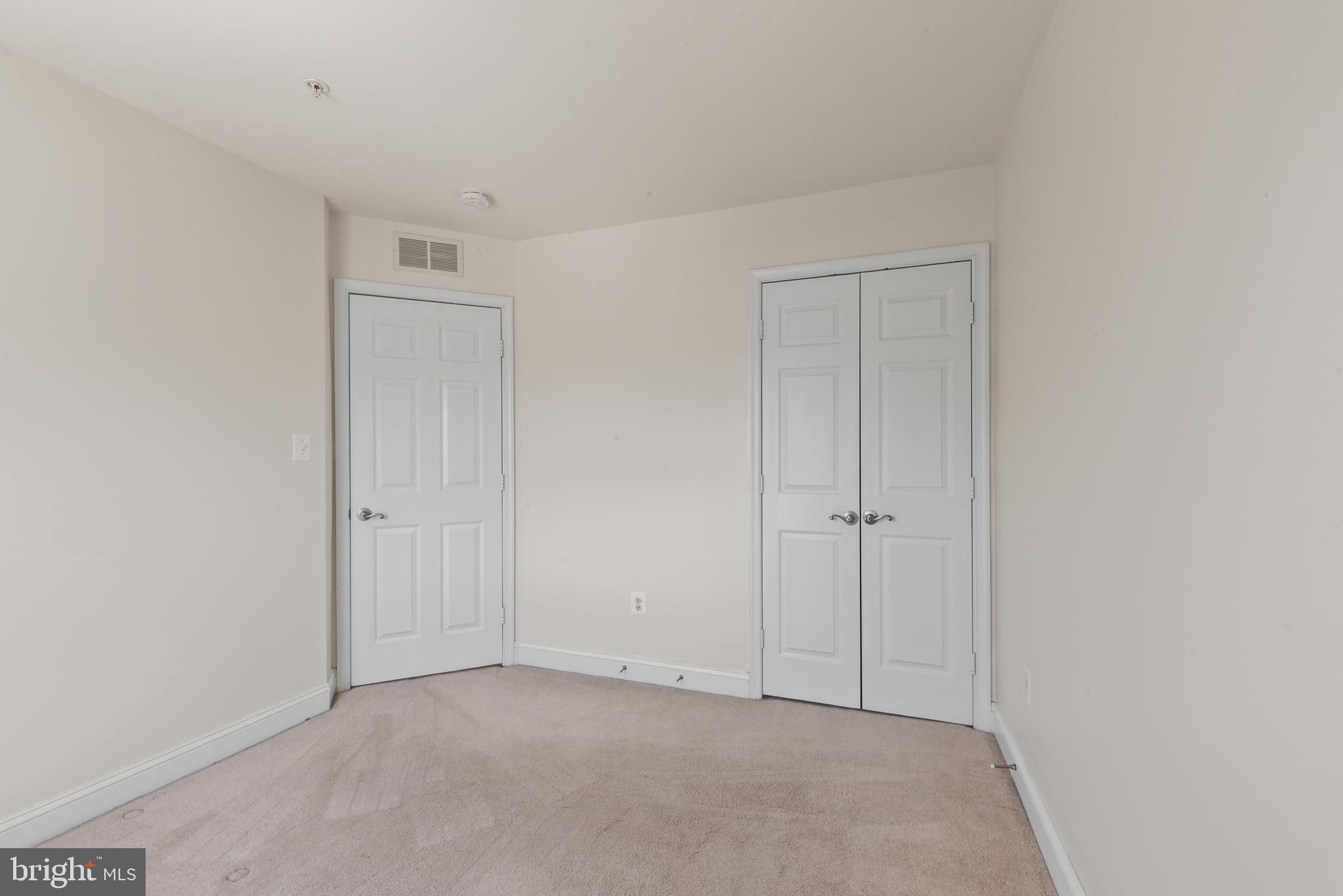 CAMDEN CROSSING - Residential