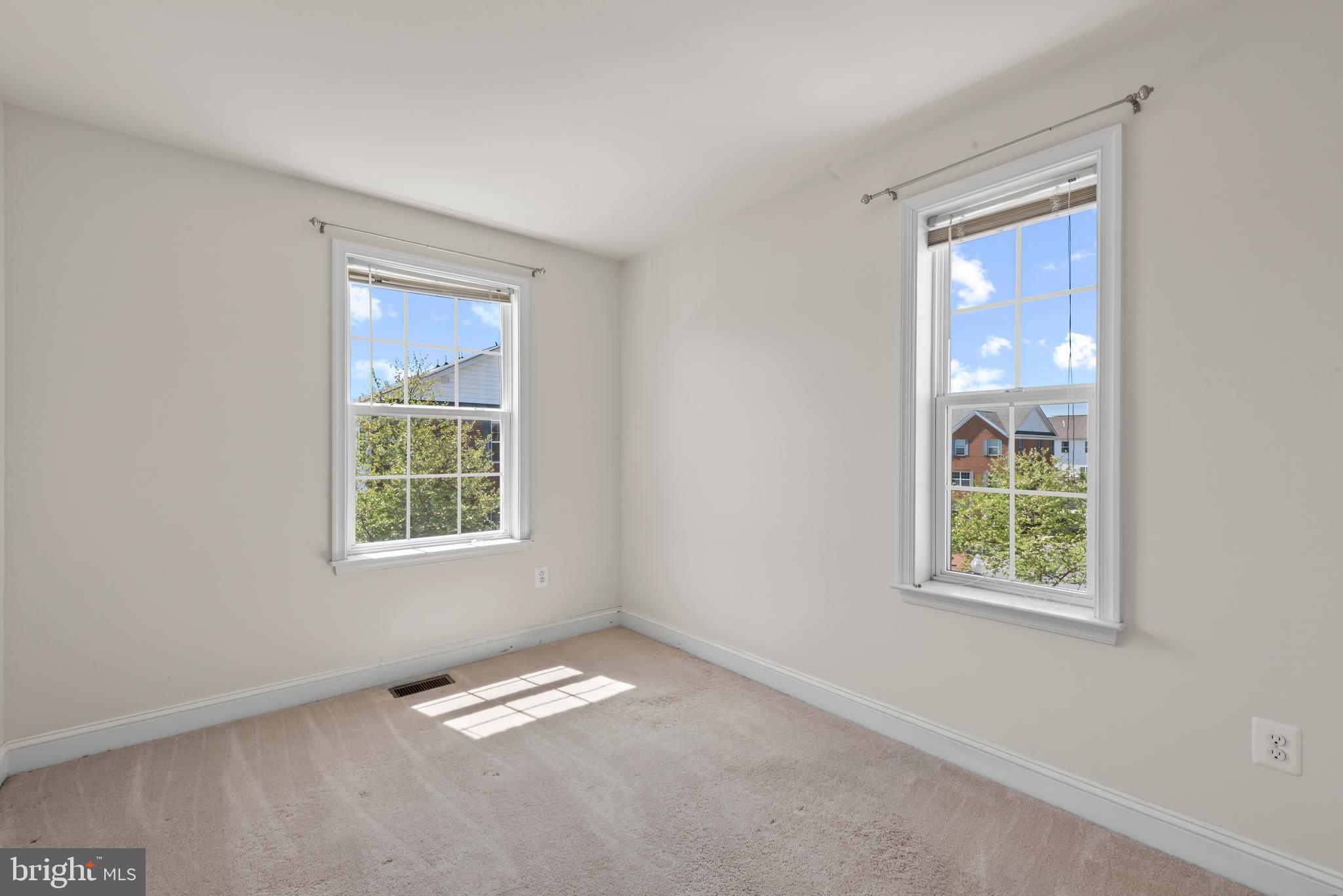 CAMDEN CROSSING - Residential