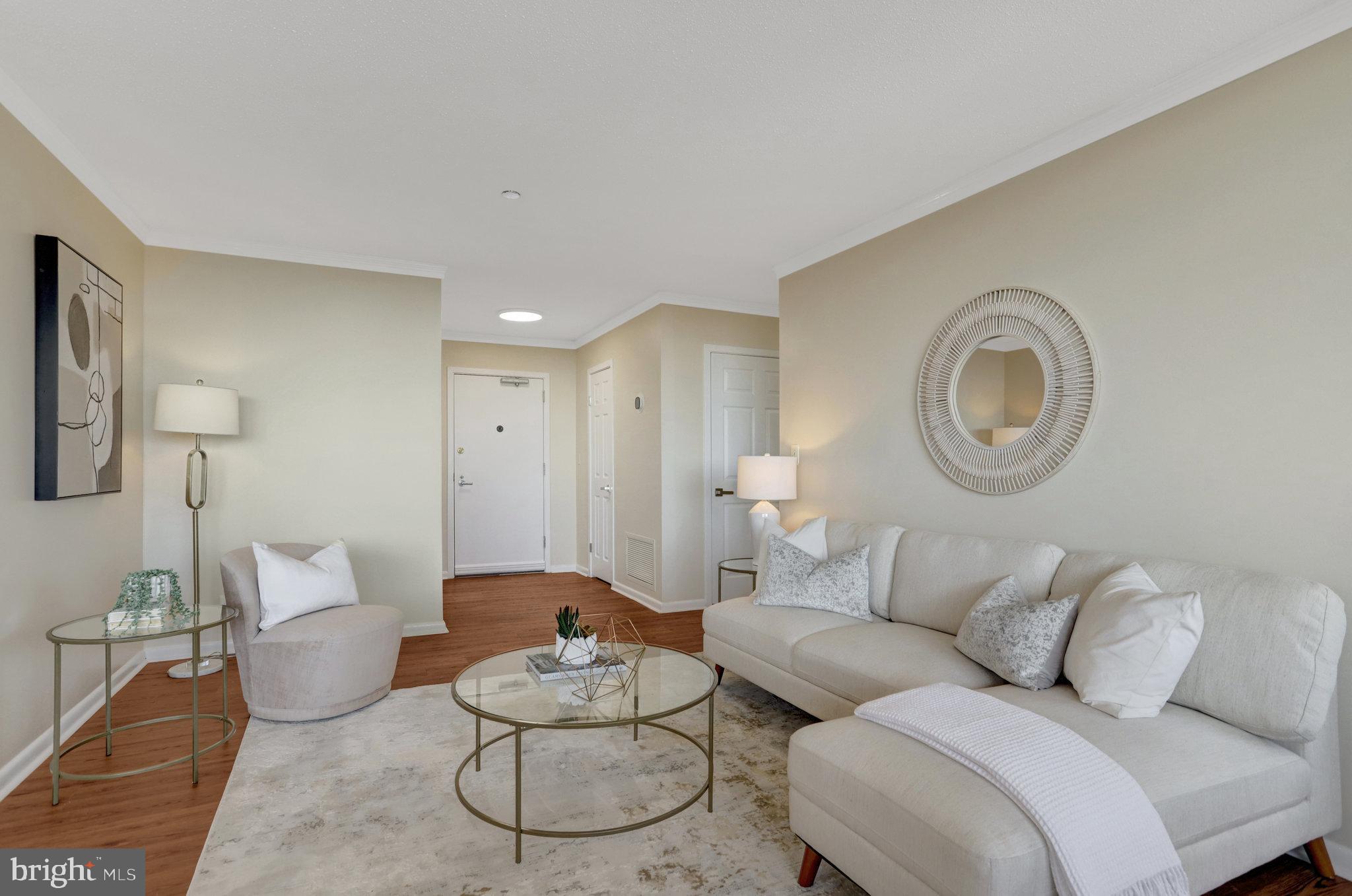 SKYLINE SQUARE CONDO - Residential