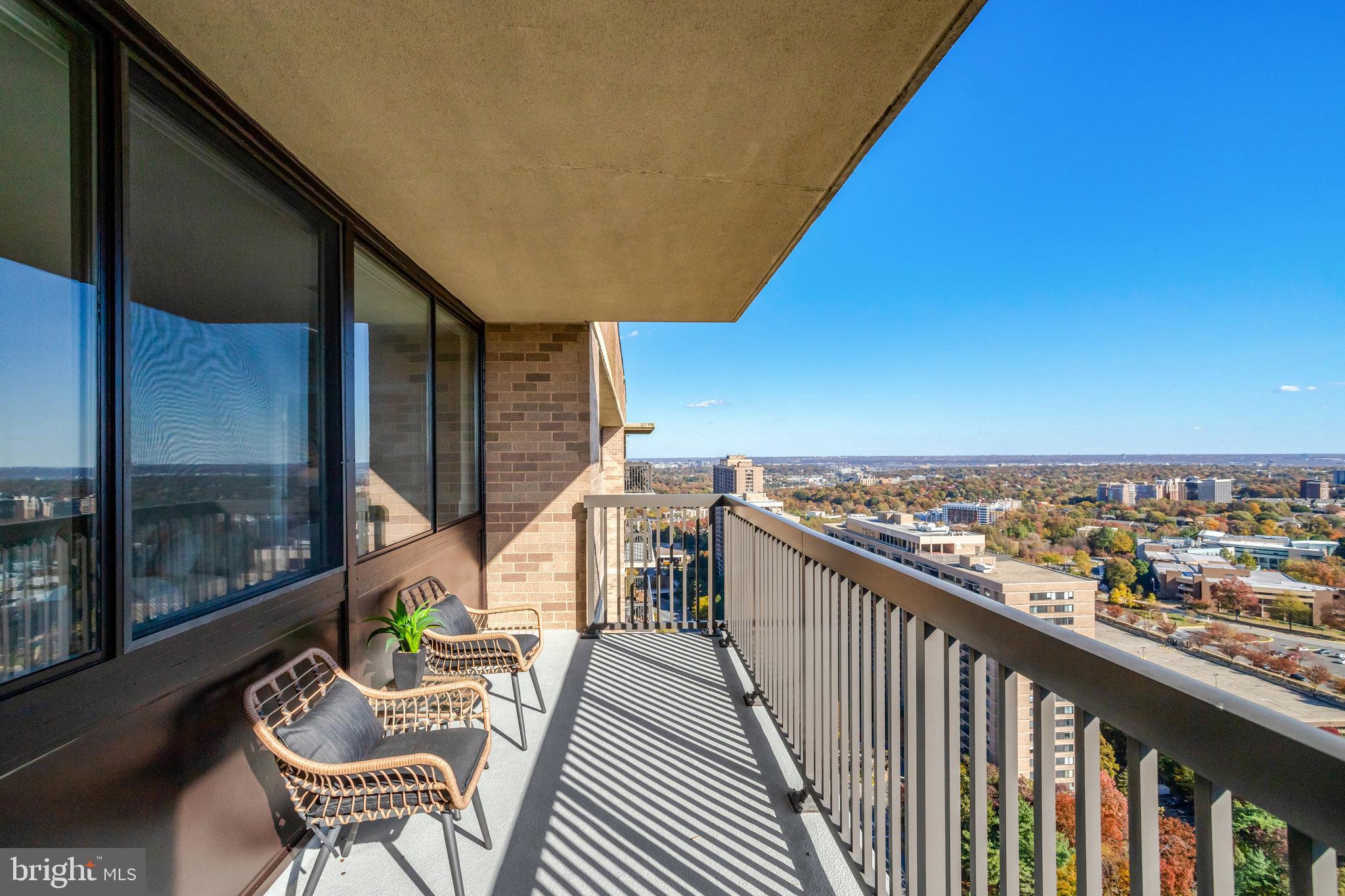 SKYLINE SQUARE CONDO - Residential