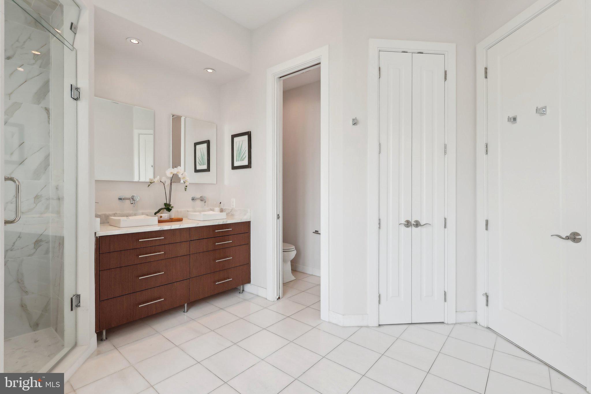 GRADUATE HOSPITAL - Residential