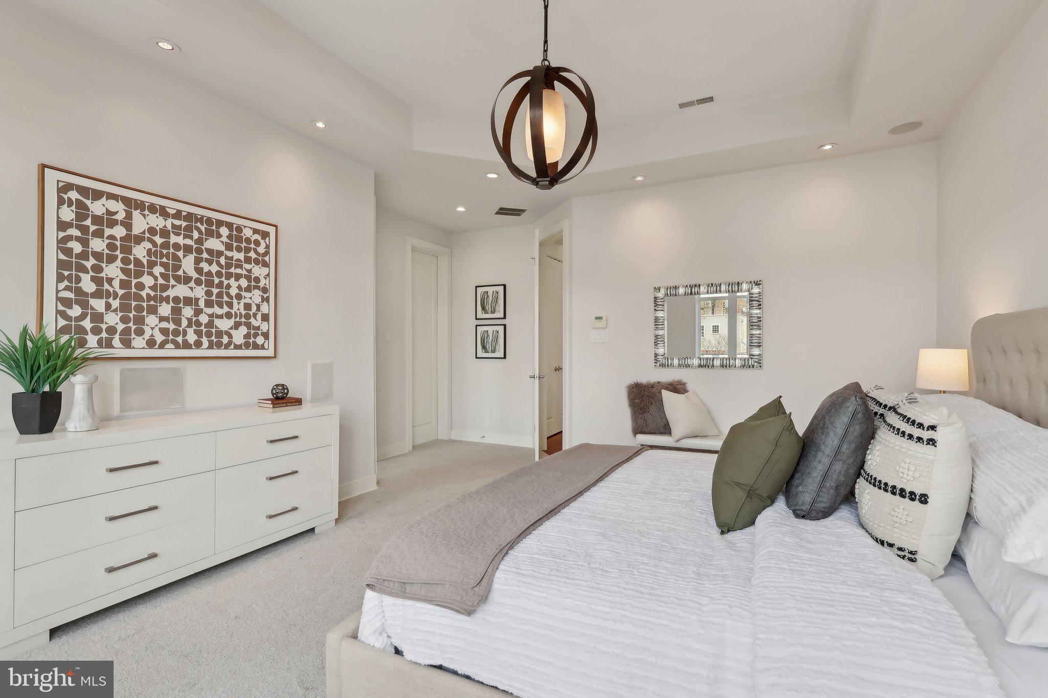 GRADUATE HOSPITAL - Residential