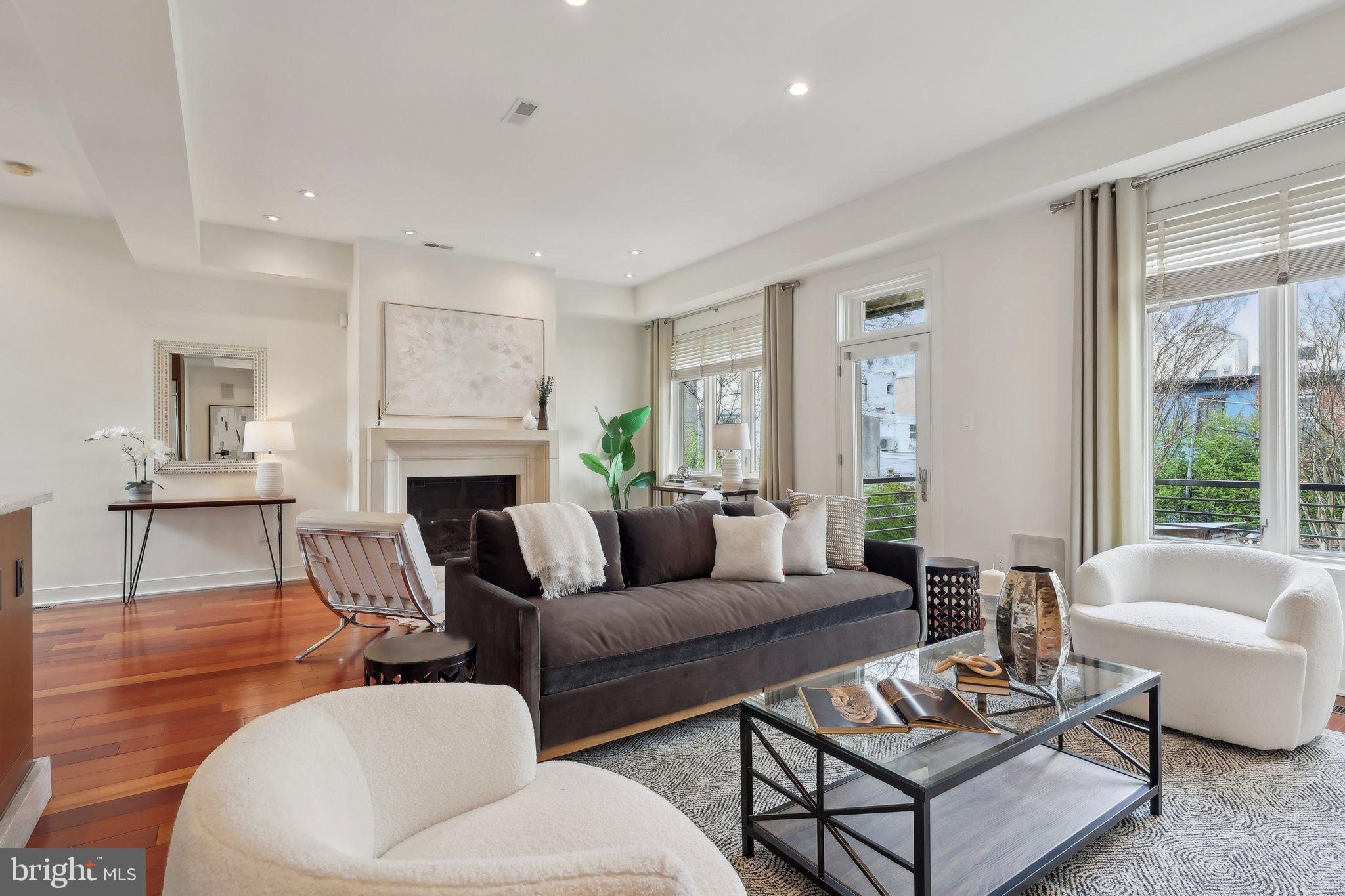 GRADUATE HOSPITAL - Residential