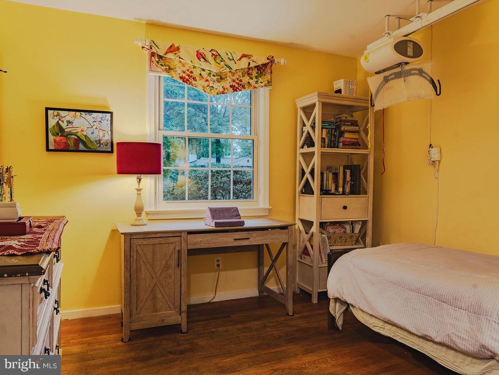 WHITFORD HILLS - Residential