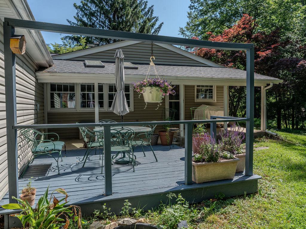 WHITFORD HILLS - Residential