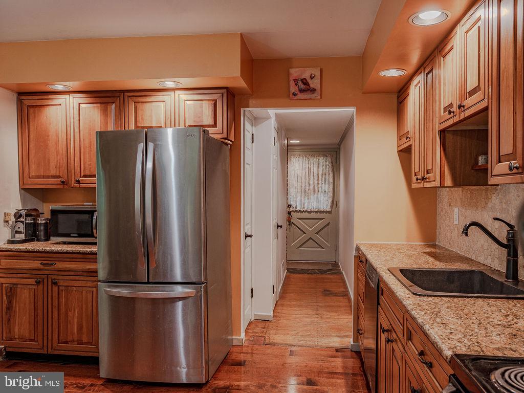 WHITFORD HILLS - Residential