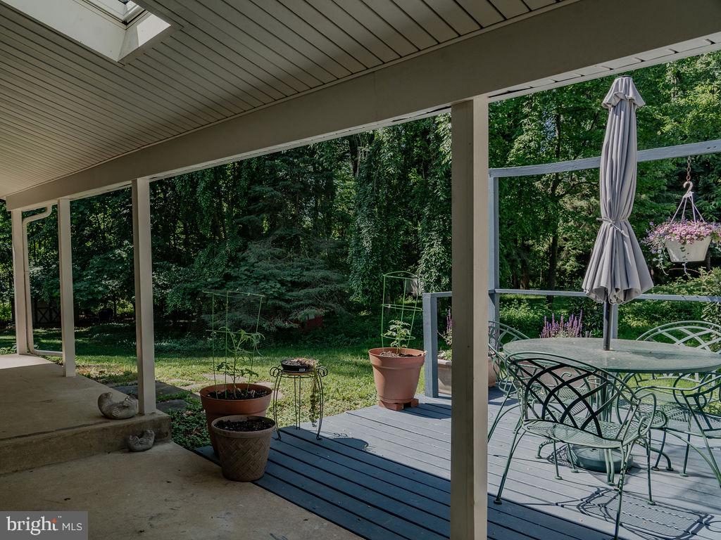 WHITFORD HILLS - Residential